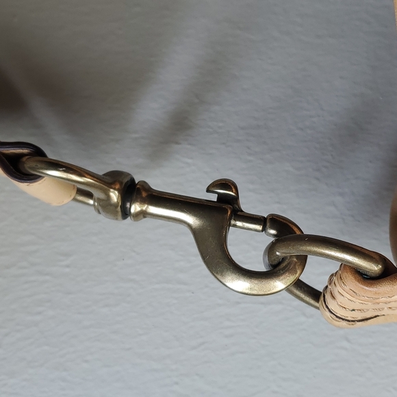 Tan Coach Shoulder Bag Purse - Picture 7 of 17